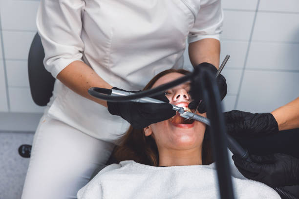 Best Cracked Tooth Emergency Dentist  in Malverne, NY
